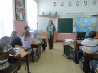 НОВОЛЕУШИНСКАЯ СОШ  Тематическая выставка материалов о выборах &laquo;Тебе молодой избиратель&raquo;